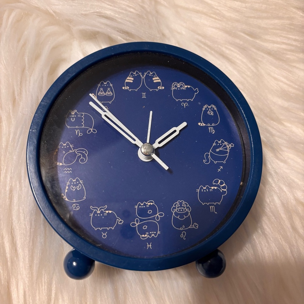 Pusheen Zodiac Alarm Clock GUC